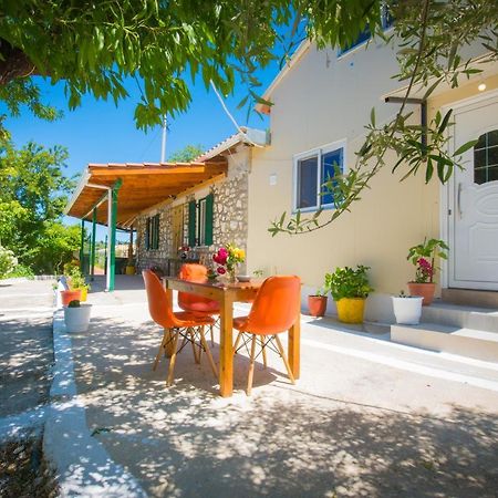 Basil & Guest House Lazarata Ngoại thất bức ảnh