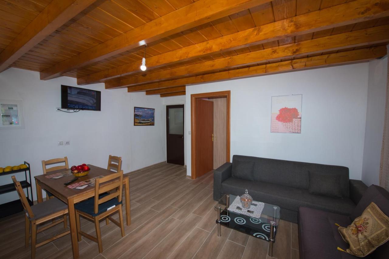 Basil & Guest House Lazarata Ngoại thất bức ảnh