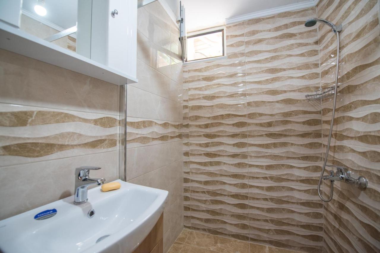 Basil & Guest House Lazarata Ngoại thất bức ảnh